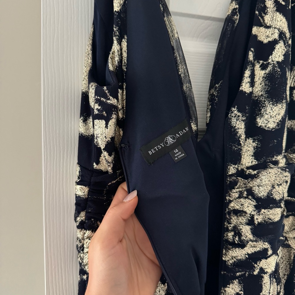 Betsy Adam Formal Maxi Dress - Picture 6 of 6
